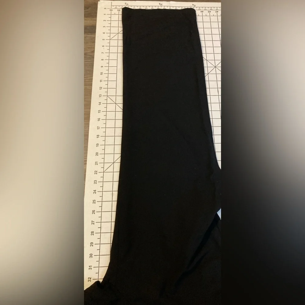Banana Republic Men’s Size 33L Black Pants‎